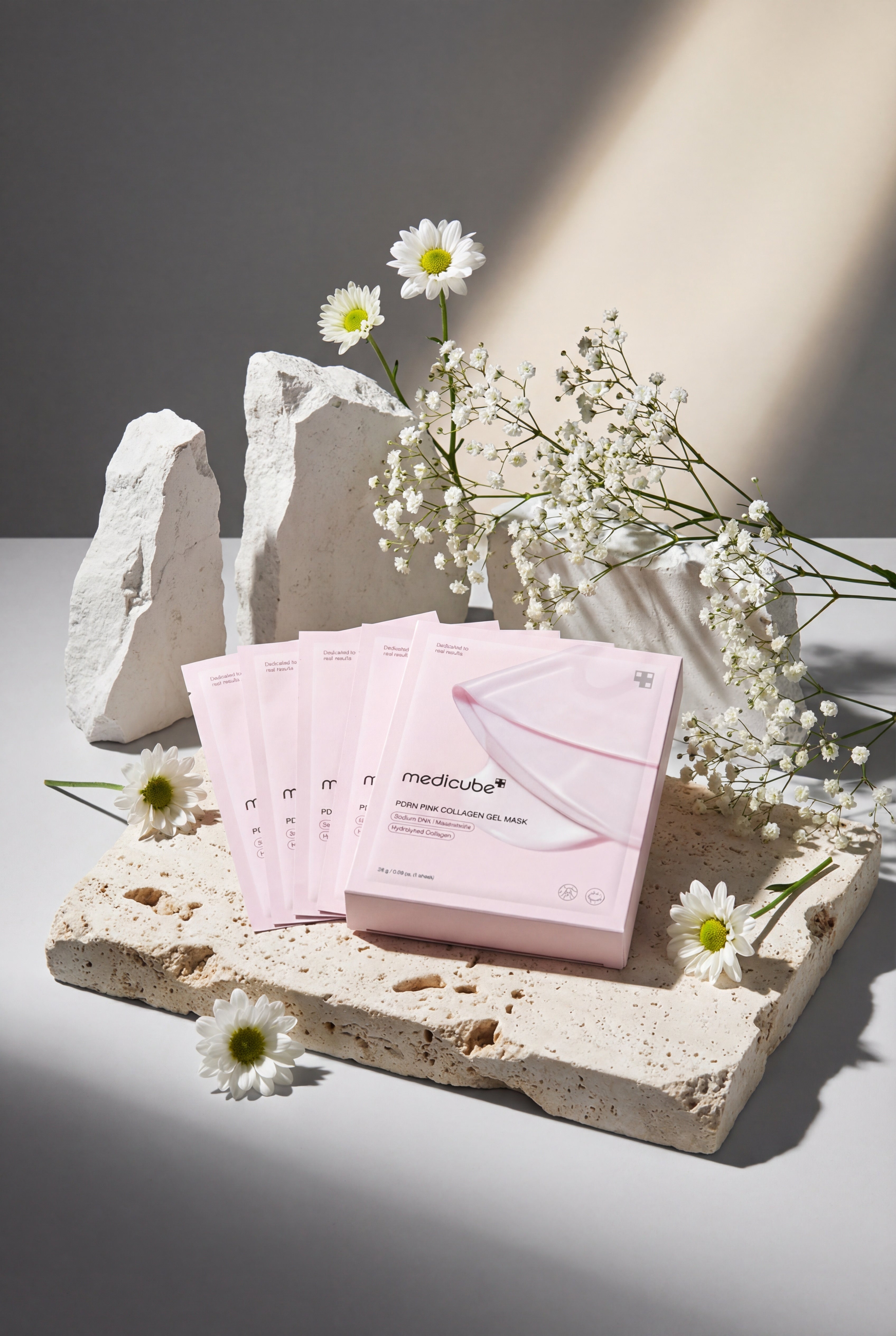MEDICUBE: PDRN Pink Collagen Gel Sheet Mask- Box of 4 sheets