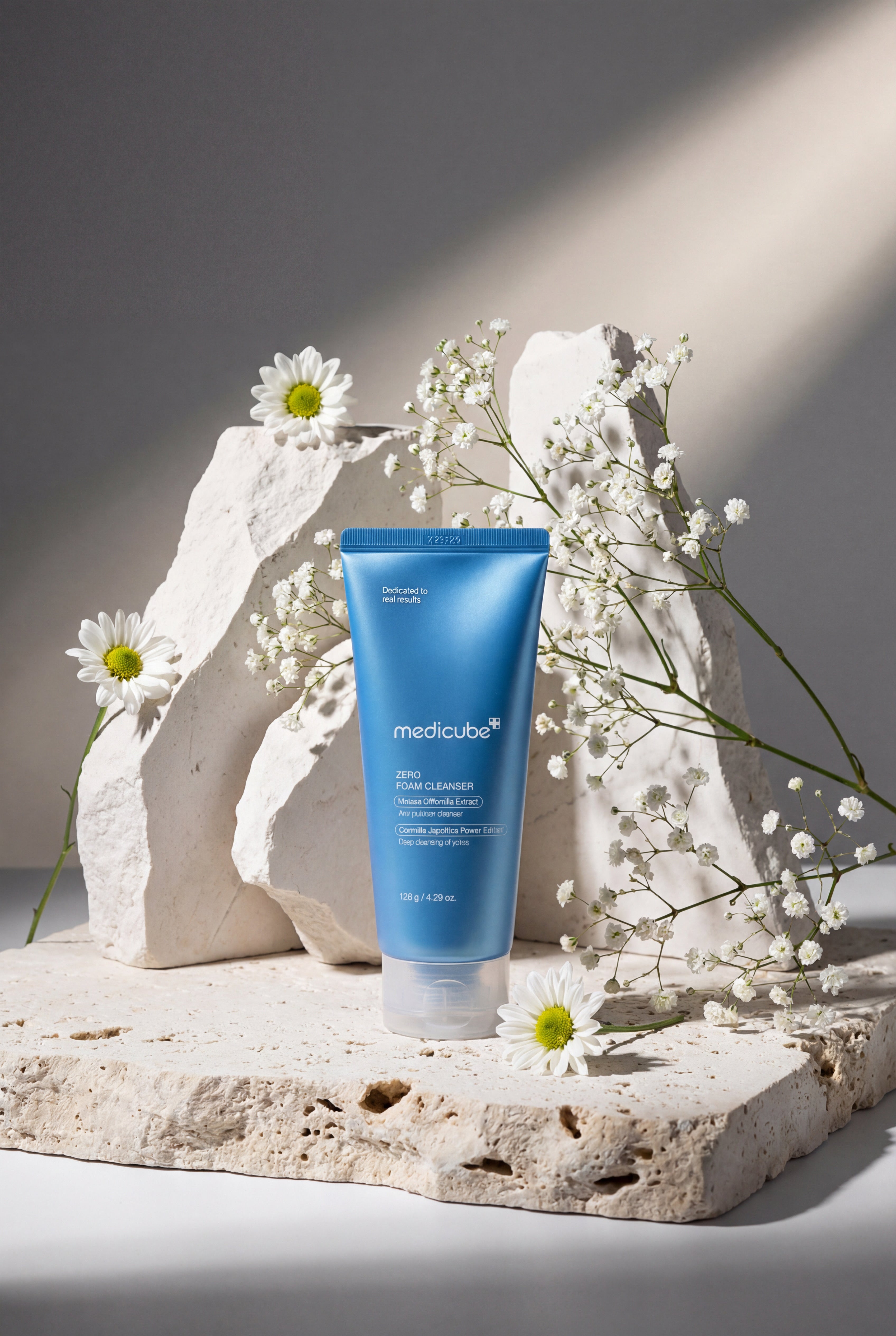 MEDICUBE: Foaming Cleanser
