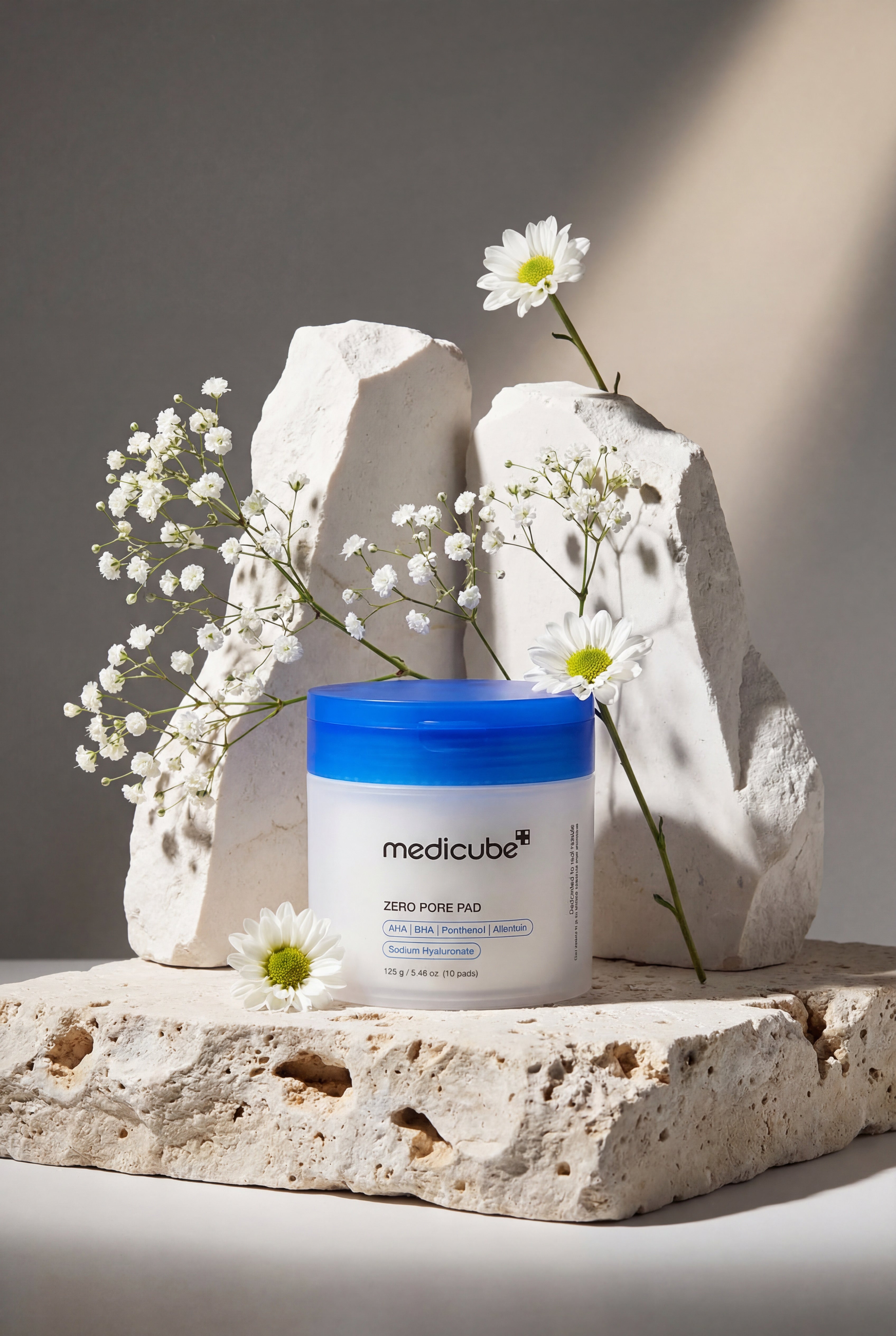 MEDICUBE: Zero Pore Pads